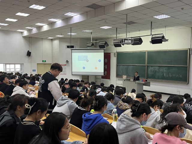 【辅导员说完满】世界上唯一的花 世界上最好的我们——大数据学院、信息工程学院2022级数字(专升本)辅导员说完满活动