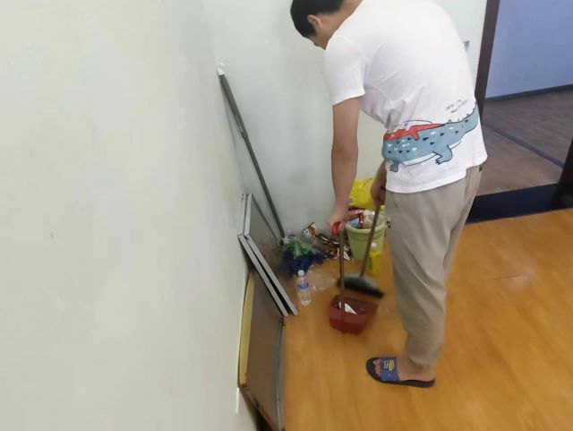 【完满团支部】培养劳动精神 争做时代先锋——远景学院远景2103班完满团支部活动