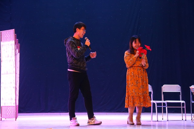【社团巡礼节】第五届“舞墨重彩”主题晚会再掀热潮 感悟话剧中的百味人生