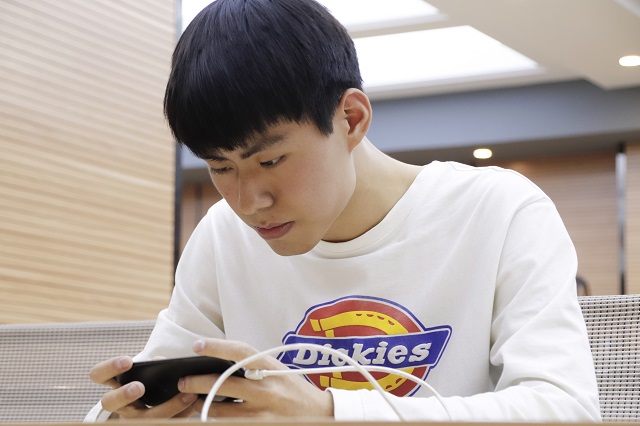 【社团巡礼节】“空投”礼包从天而落 “荣耀”之战随即打响