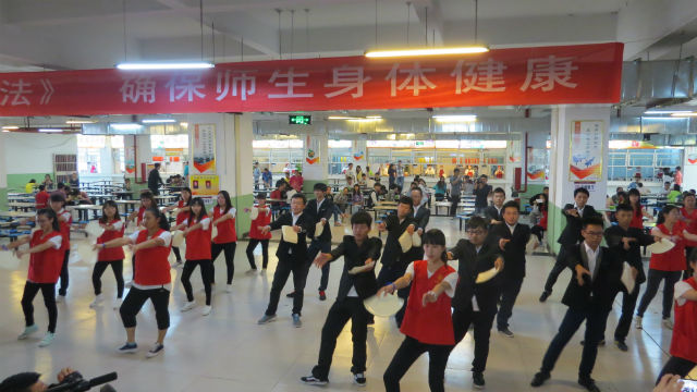 传递正能量第140期:拒绝“剩”宴 倡导光盘 争做光彩信院人