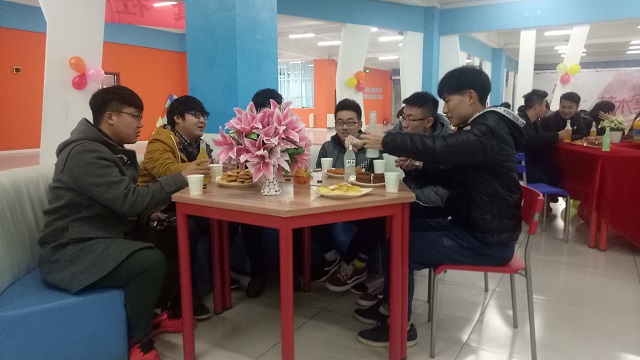 【社团快讯】美食社举办“温情暖冬日”美食盛典