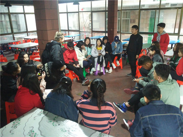 【完满班级】聚班级力量 绘青春力量——艺术传媒系2017级完满班级活动