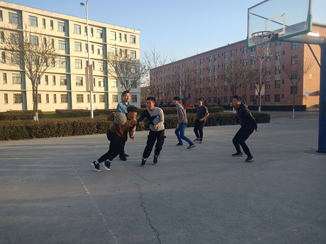 【完满班级】与“蓝”共舞，扬运动精魂——动画1701“力挽狂蓝，力争上游”篮球比赛