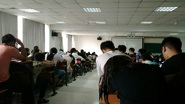 【社团快讯】名师导航 与你同行——考研与就业协会举办考研常识专题讲座