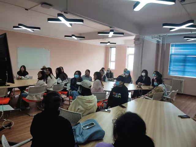 【完满团支部】共享百年华章 赓续红色血脉——商务英语学院经贸2001班完满团支部活动