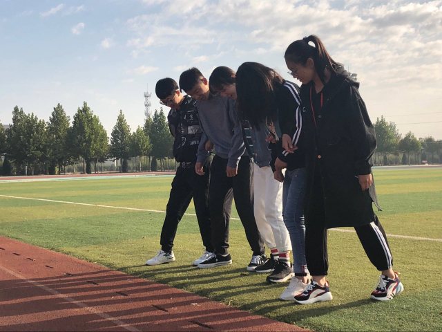 【完满班级】青春无极限 燃烧青春激情——外国语言文学系10月完满班级活动