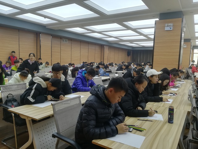 防艾需要你我的一笔——“DIY出‘小雨伞’的爱”防艾主题活动顺利举办