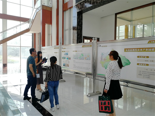 参观农谷：将专业与实践融会贯通——经济与管理学院特色参观农谷活动