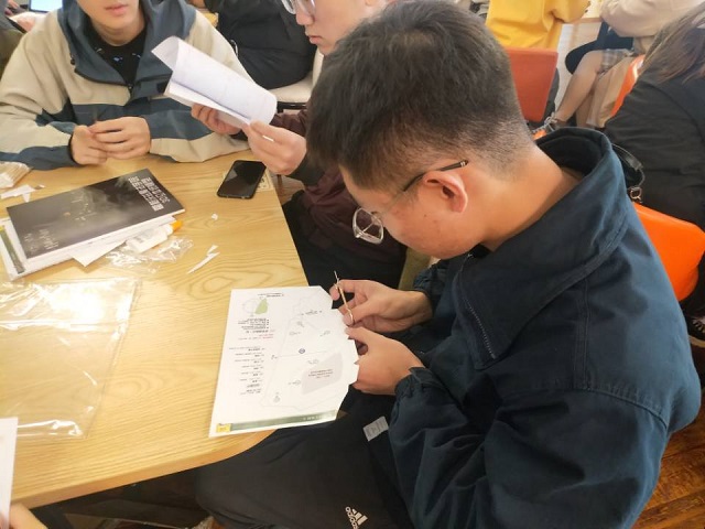 【完满班级】纸模温情 寻喧嚣中的宁静——数字1802班完满班级