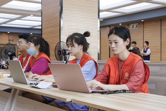 第十季“完满班级十佳团队”答辩大会圆满落幕