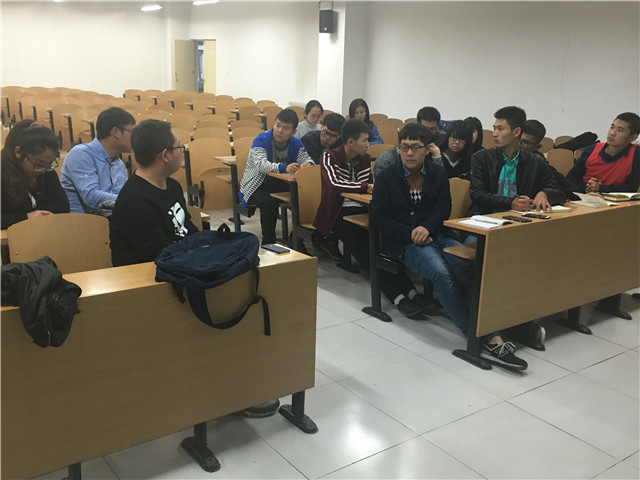 求职探索 燃放激情——机电工程系小黄鸡培训会