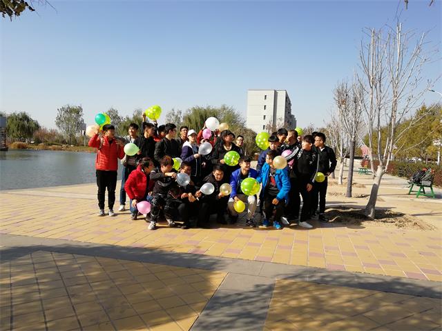 【辅导员说完满】养一朵梦想 等待它发光——机电工程系2017级举办“辅导员说完满”活动