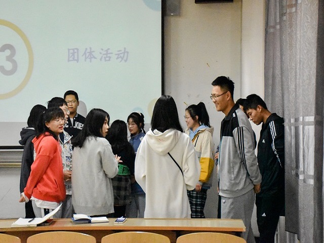 不忘初心强责任 树立标杆争先锋——食品与环境学院第十三期“青马工程——知行班”开班典礼