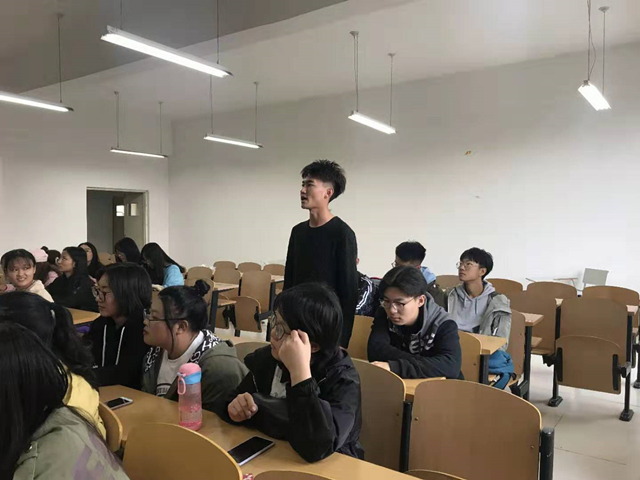 【完满班级】十月金秋 益路前行——外国语言文学系英语1903班、英语1904班10月完满班级活动