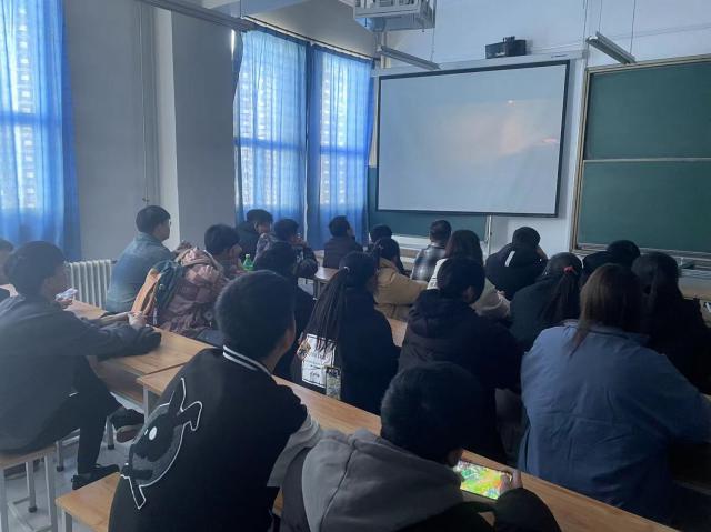 【完满班级】赏析经典电影 品味艺术人生——大数据学院、信息工程学院计科2102班完满班级活动