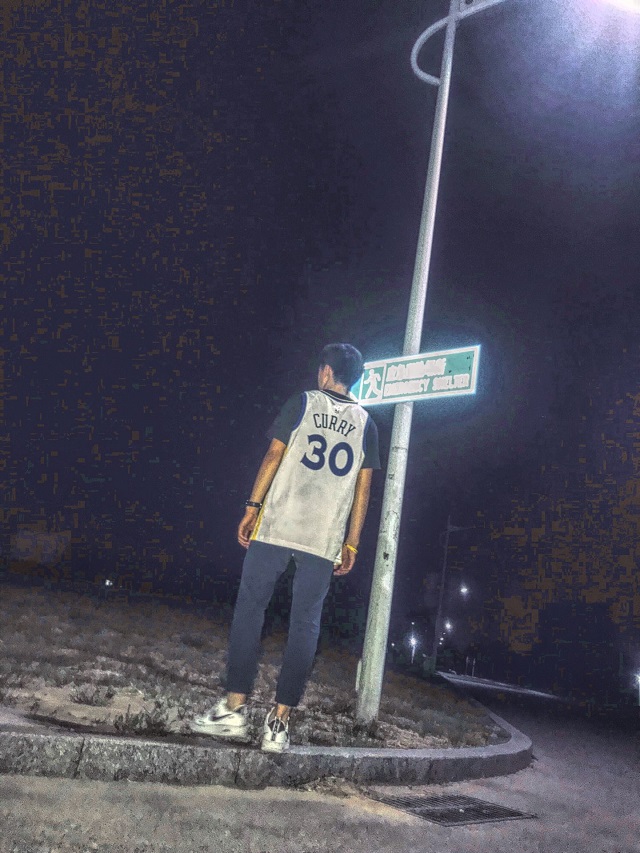 闪光的信院第262期:绿茵场上“篮”不住的闪光少年