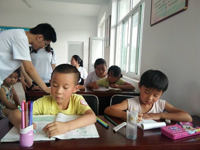 【三下乡】诚天性之潜感  顾童心兮如疑――远景学院“三下乡”社会实践活动（四）