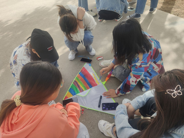 【完满班级】颜料绘制风筝 天空遥寄梦想——淬炼商学院会计1904班完满班级活动