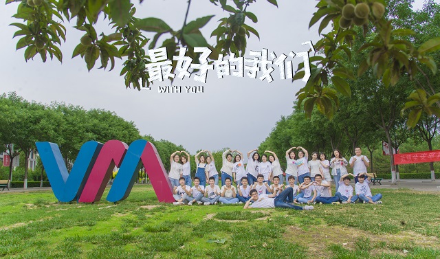 志愿之星•原嘉君:用温热的初心 触碰世界