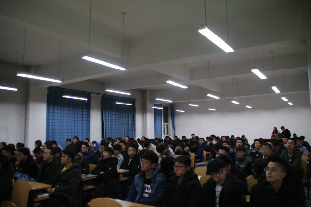 【辅导员说完满】静守浮世清欢 做个有趣的人——智能工程学院18级辅导员说完满