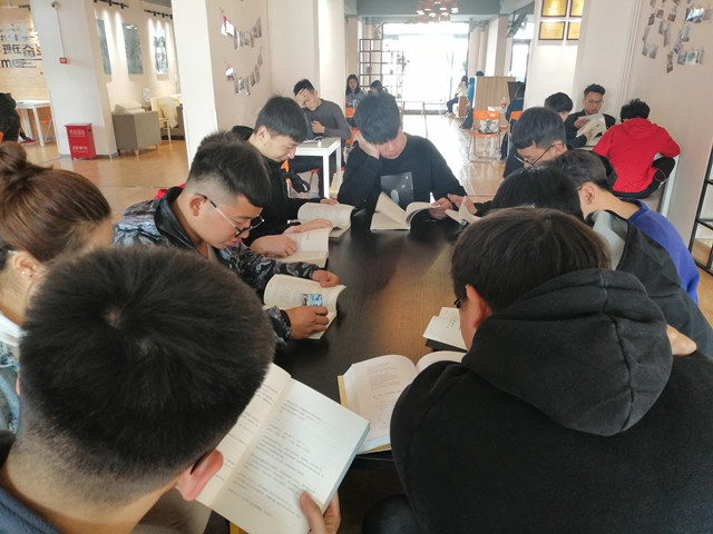 【完满班级】点燃读书激情 共建书香校园——物联1801完满班级