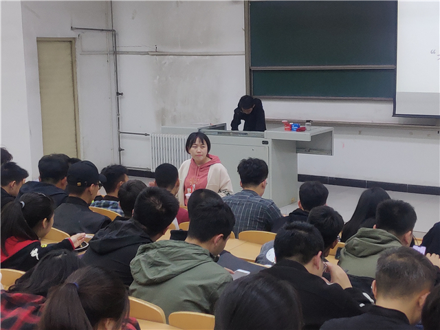 【辅导员说完满】读书不觉已春深 一寸光阴一寸金——大数据学院、信息工程学院辅导员说完满活动