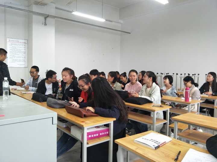 【完满班级】执剑闯天涯 疾笔书天下——食品与环境学院考前大会