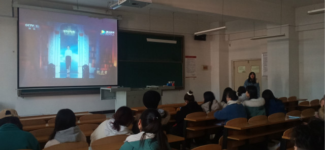 【完满班级】书海拾贝 传承优秀文化——外国语言文学系英语1901、1902完满班级活动