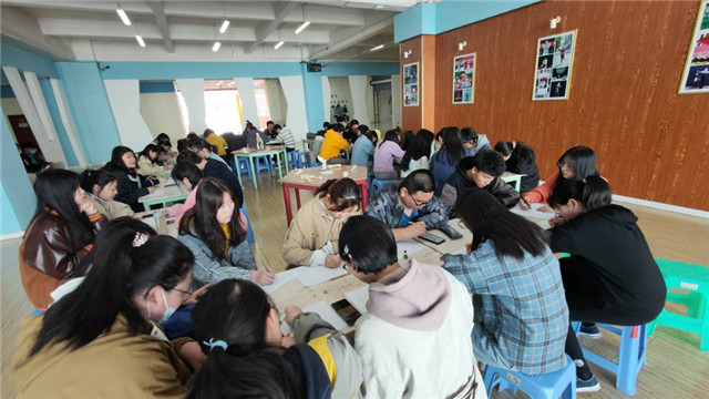 妙笔生花 共绘骨骼——食品与环境学院第二届“铮铮铁骨”骨骼手绘大赛