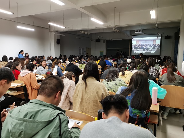 【辅导员说完满】用‘新’点亮未来感叹号——淬炼商学院2020级“辅导员说完满”专题活动