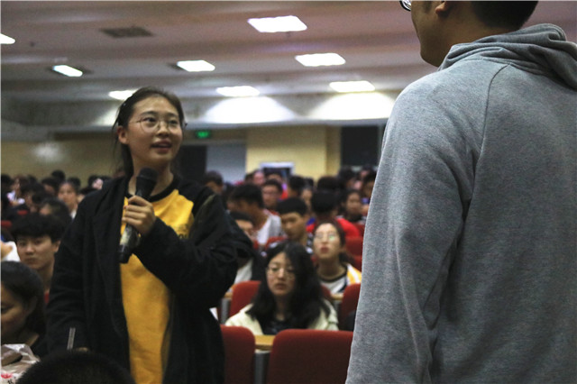 【辅导员说完满】音乐畅想青春 摇滚魅力无限——大数据学院、信息工程学院2017级举办辅导员说完满