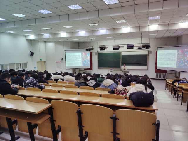 【辅导员说完满】爱 请认真爱——淬炼·国际商学院2021级辅导员说完满