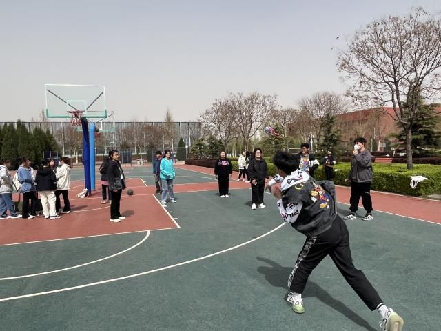 夏日觉醒 乐享运动——艺术传媒学院四月完满团支部活动集锦
