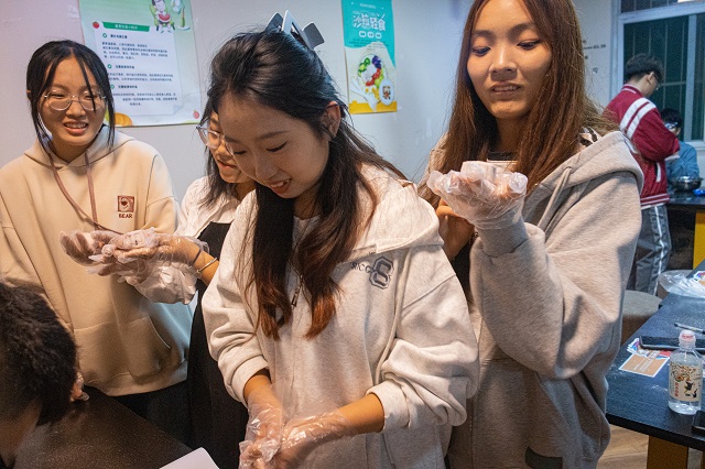 月过中秋 桂子飘香——小艺9月完满团支部集锦