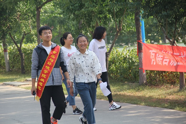 我校各院系顺利完成2019年迎新工作