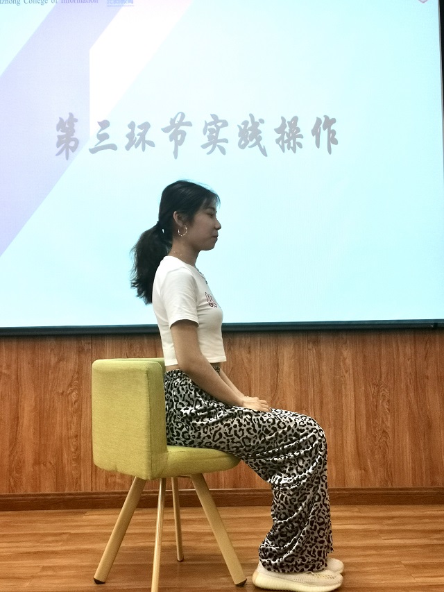 【1+1>2】先礼后“兵” 在实践中感知商务礼仪——淬炼&青藤联合举办首届“信息杯”商务礼仪知识竞赛