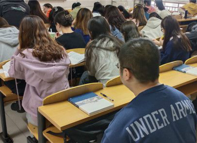 【完满班级】凝心聚力学党史 争做时代新青年——经济与管理学院四月完满班级纪实（九）