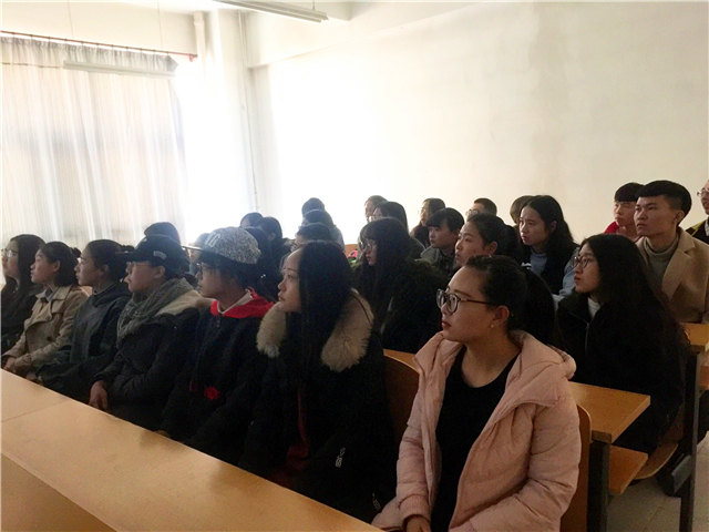 【完满班级】心随“影”动 热血青春——淬炼商学院举办“善”行青春主题活动（三十六）