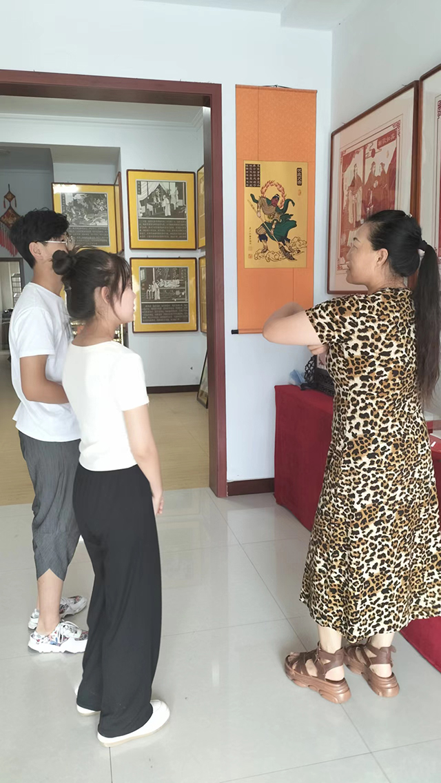 【三下乡】领略剪纸艺术 传承民俗文化 ——“艺家人”走进河津剪纸艺术家协会