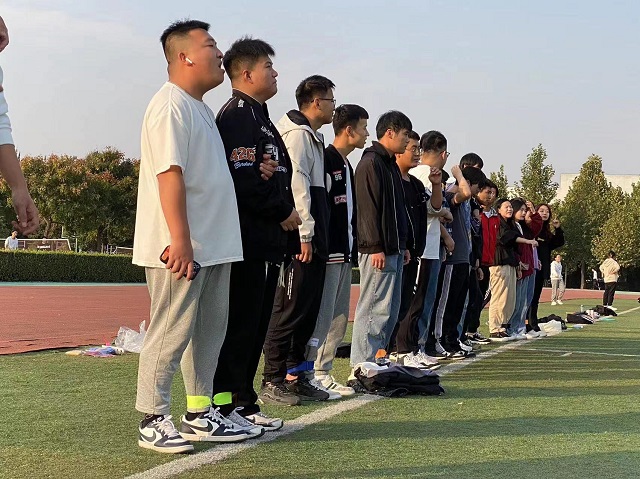 【完满班级】趣味活动 室外放飞——智能工程学院电子2203班完满班级活动