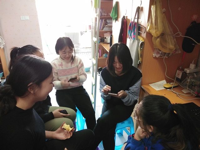 【完满班级】赛事映我心 我心尽飞扬——食品与环境学院食品1801班足球赛事赏析完满班级活动