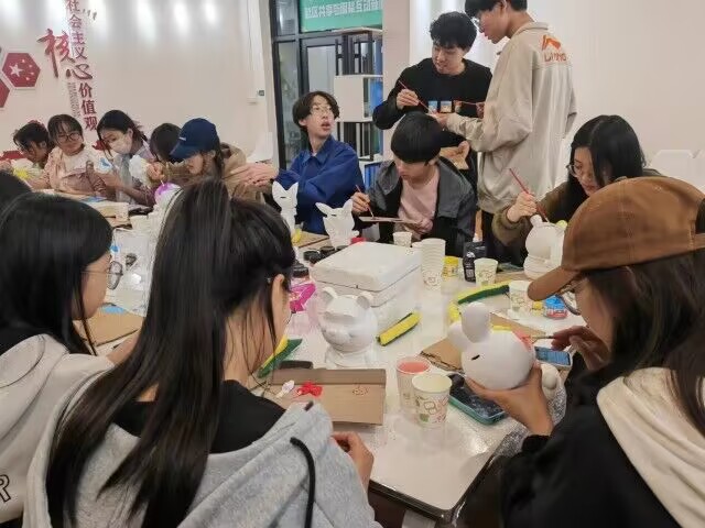【完满团支部】绘出青春 五彩缤纷——淬炼·国际商学院财务(对口)2205班完满团支部活动