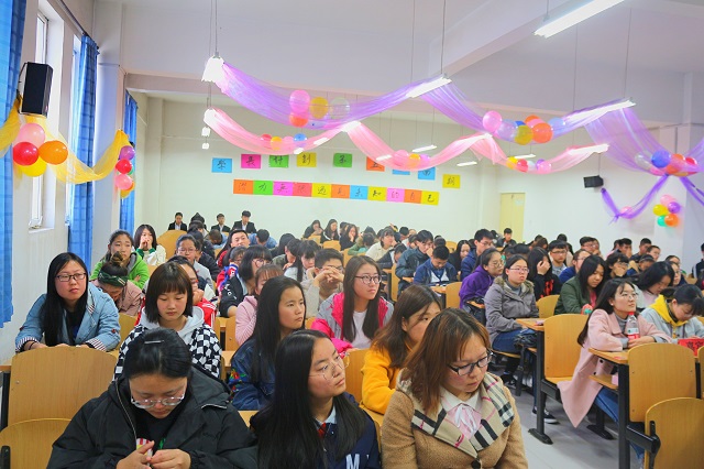 学长计划第468期:信院之子异国大搜索 奇妙旅程触动小萌新——环科系举办第54期“学长计划·百花讲堂”
