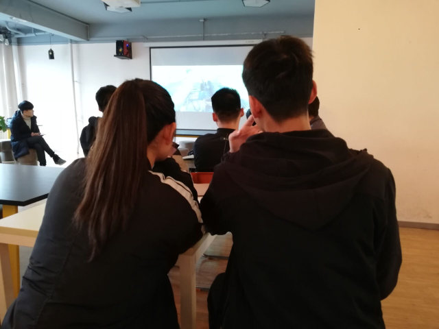 【主题团日】改革需要艰难探 阵痛方知道路坚——物联1802班举办团日活动