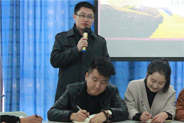 不忘初心 团结奋进——淬炼商学院开展第三期学生会干部培训会