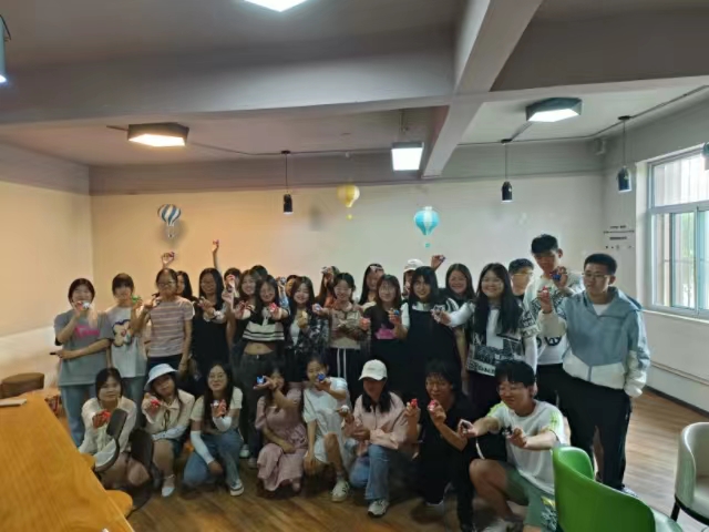 【完满团支部】缤纷时光 艺起趣享——淬炼·国际商学院财务2204班完满团支部活动