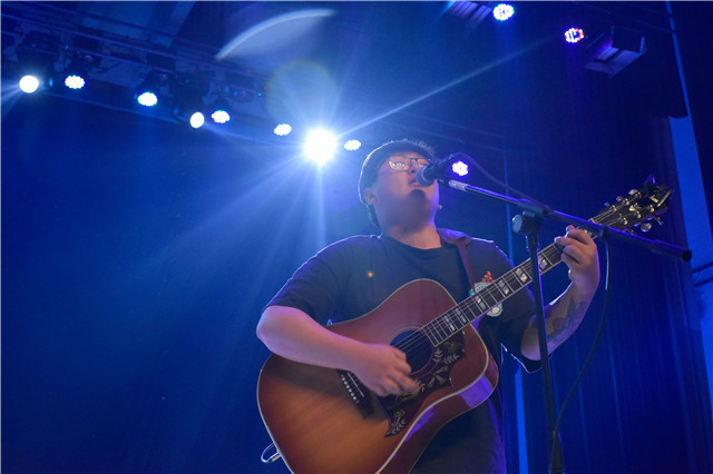 “大冰的小屋·百城百校音乐会”与你一同邂逅民谣