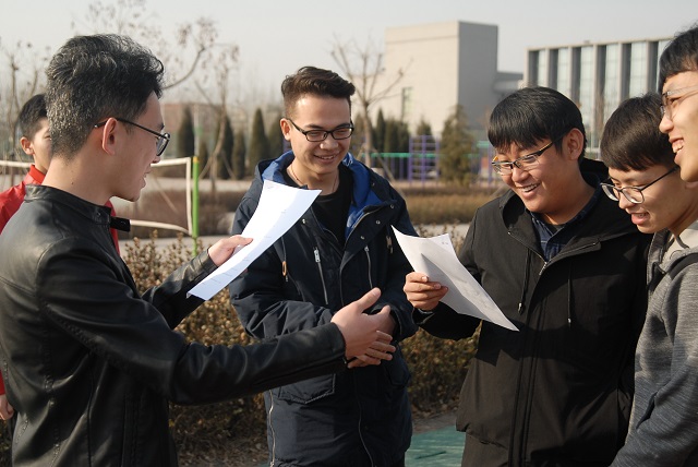 【完满班级】从破土到结果  洗尽多少铅华——数媒1601班举办“忆年华 燃青春”分享交流会