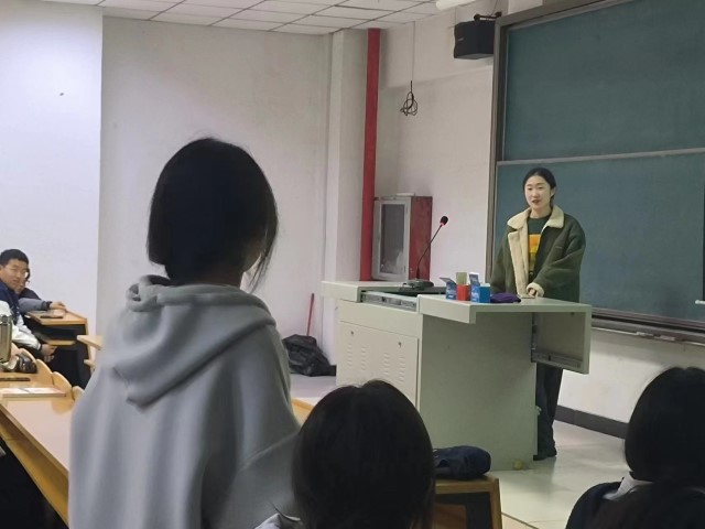 【辅导员说完满】擦亮慧眼 严防诈骗——远景学院2022级辅导员说完满活动